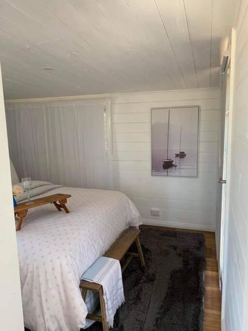 The Wandering Duck - Heritage Tiny House Strahan Extérieur photo